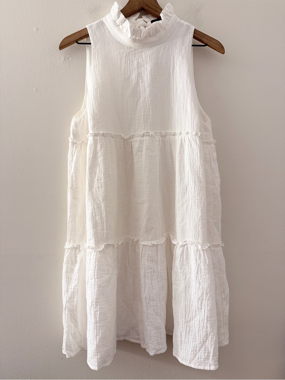 Pomander Place Tuckernuck Morgan Sleeveless Tiered Babydoll Dress gauze white L